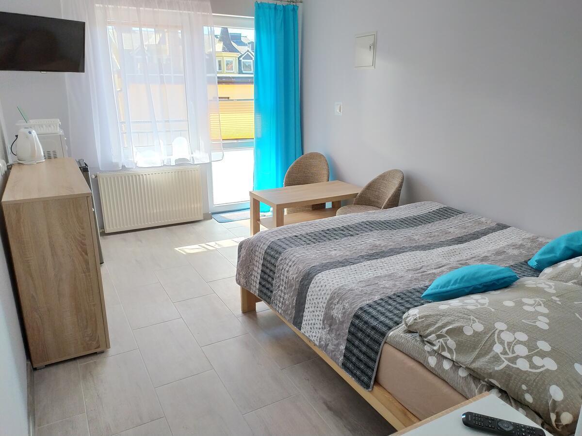 Moris 2 Pokoje Goscinne Leba Ngoại thất bức ảnh